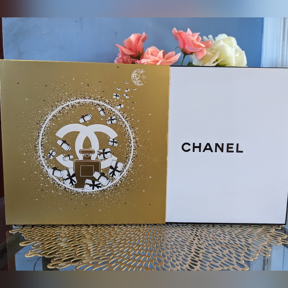 Chanel gift box